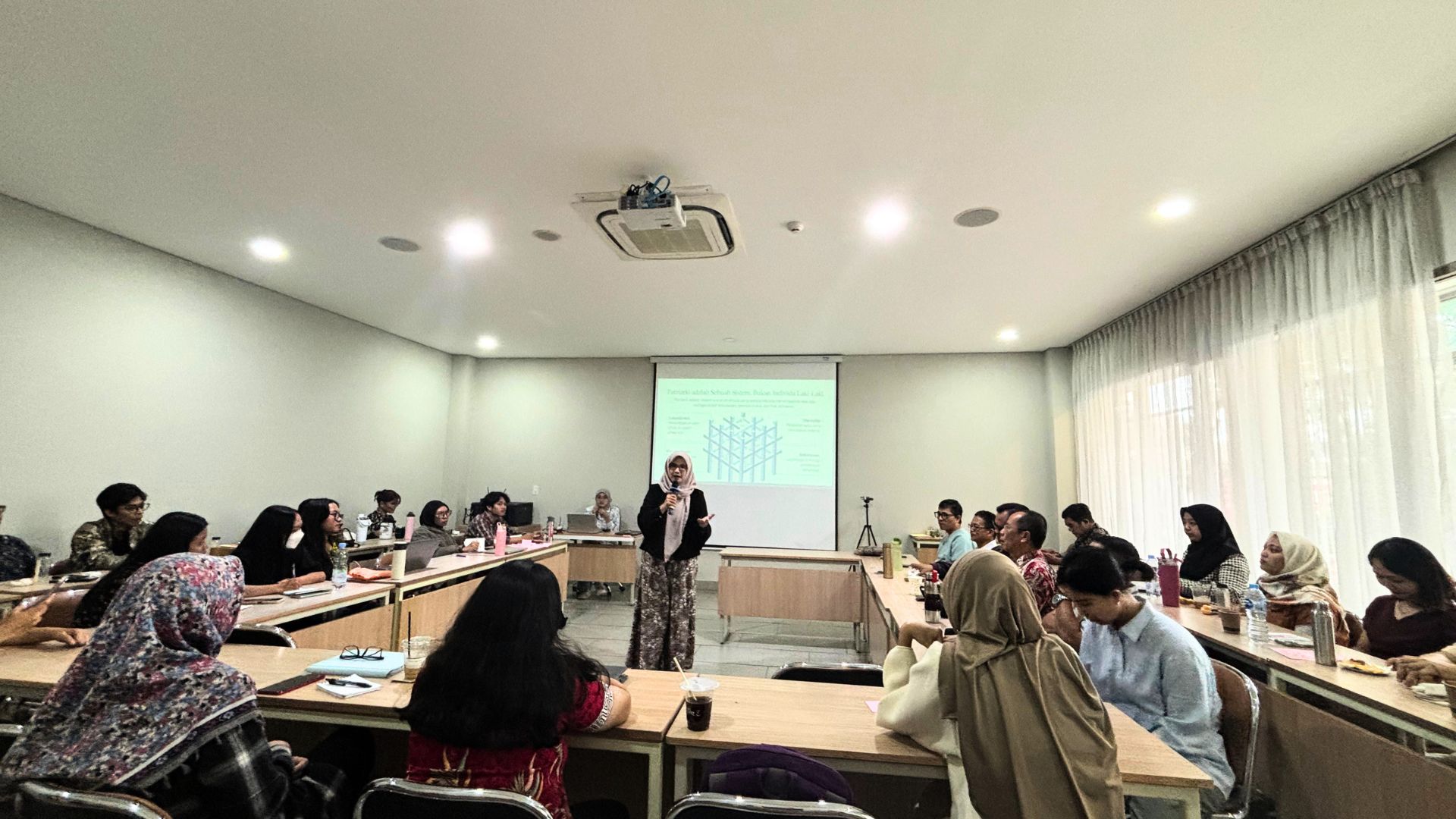 Forum PAGUNEMAN Perkuat Perspektif Gender dan Bahas Trauma Keagamaan